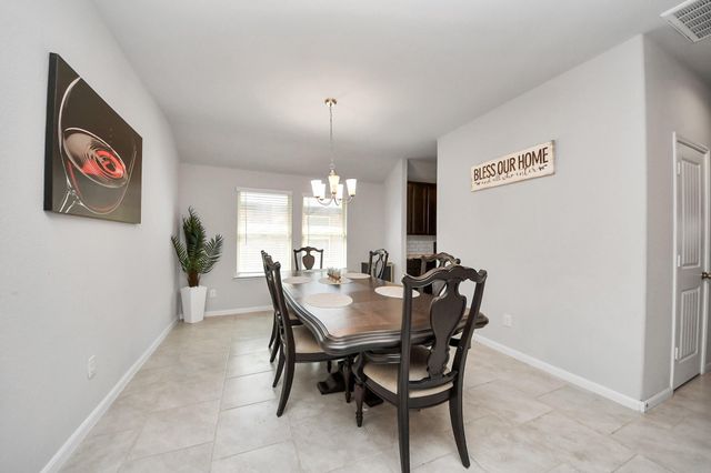 2934 Vales Point Drive, Fresno, TX 77545