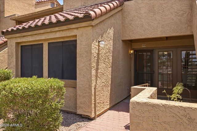 4901 S CALLE LOS CERROS Drive 103, Tempe, AZ 85282
