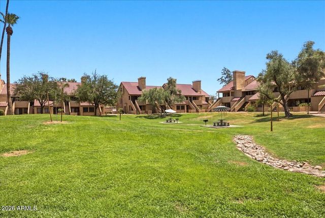 4901 S CALLE LOS CERROS Drive 103, Tempe, AZ 85282