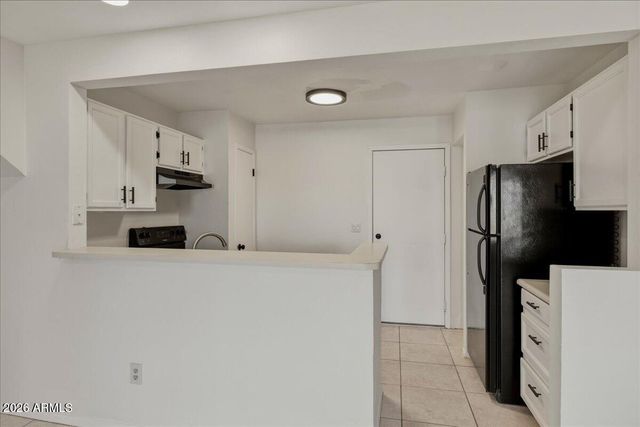 4901 S CALLE LOS CERROS Drive 103, Tempe, AZ 85282