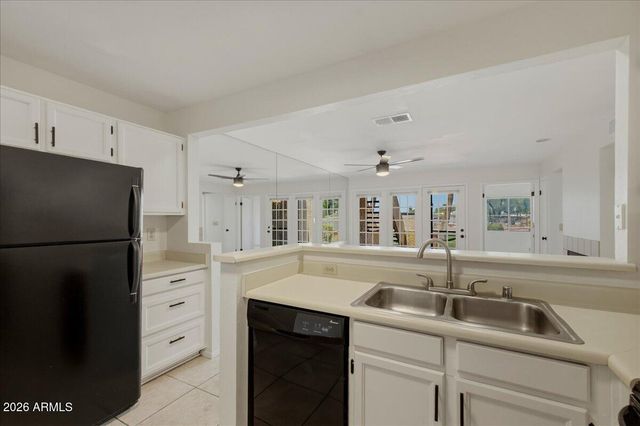 4901 S CALLE LOS CERROS Drive 103, Tempe, AZ 85282