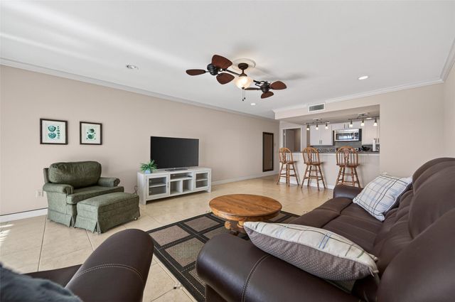 15575 Marina Drive 217C, Conroe, TX 77356