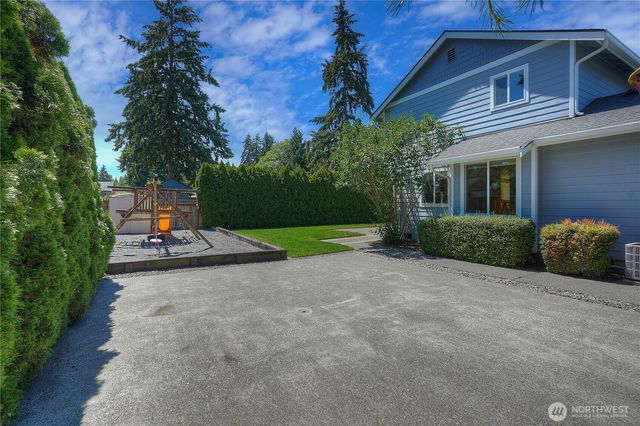 12404 133rd Street Ct E, Puyallup, WA 98374