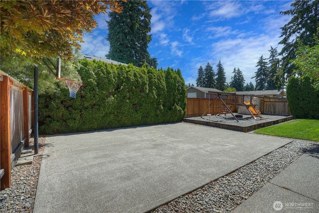 12404 133rd Street Ct E, Puyallup, WA 98374