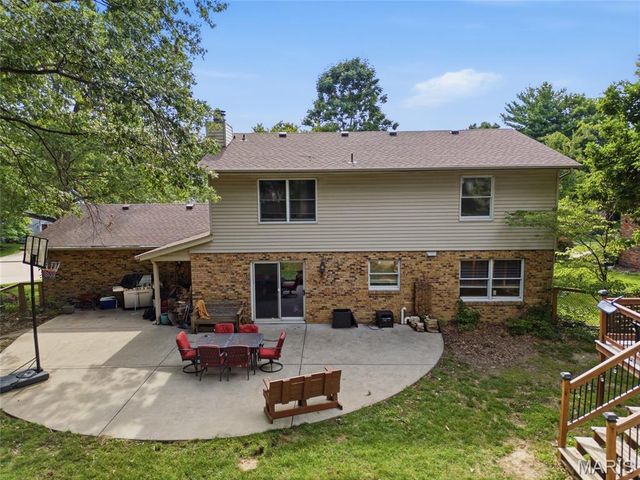 1916 Duke Street, Edwardsville, IL 62025