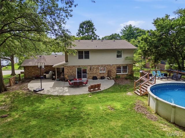 1916 Duke Street, Edwardsville, IL 62025