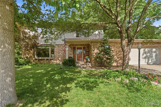 1916 Duke Street, Edwardsville, IL 62025