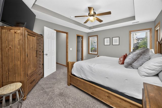 1326 Parkhill Drive, Norwalk, IA 50211