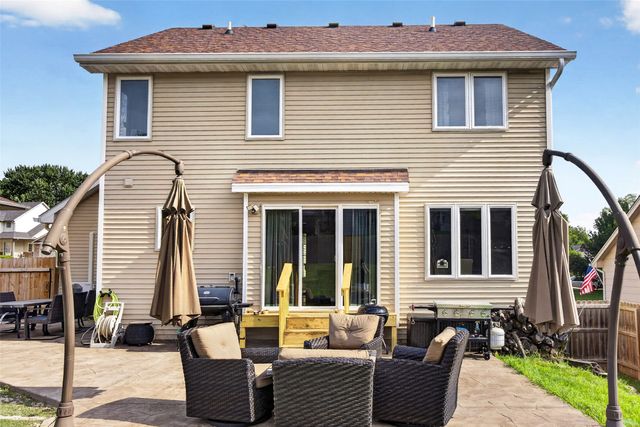 1326 Parkhill Drive, Norwalk, IA 50211