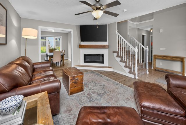 1326 Parkhill Drive, Norwalk, IA 50211