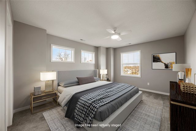 335 Forest Avenue 23, Des Moines, IA 50314