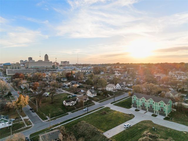 335 Forest Avenue 23, Des Moines, IA 50314