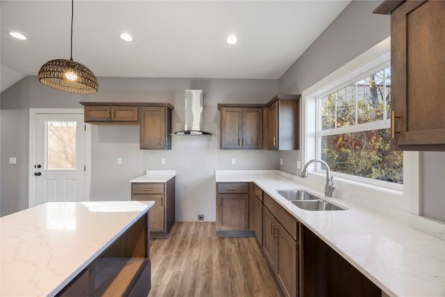 335 Forest Avenue 23, Des Moines, IA 50314