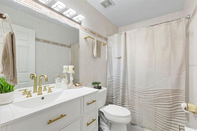 8019 N GOMEZ AVENUE, Tampa, FL 33614