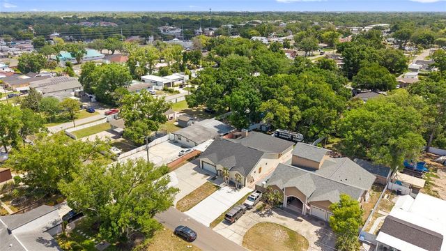 8019 N GOMEZ AVENUE, Tampa, FL 33614