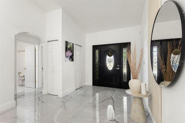 8019 N GOMEZ AVENUE, Tampa, FL 33614