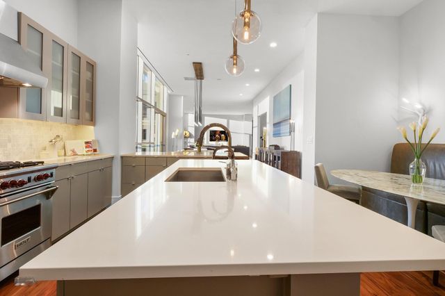 555 E 5th ST 3022, Austin, TX 78701