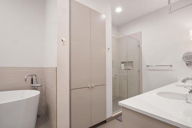 555 E 5th ST 3022, Austin, TX 78701