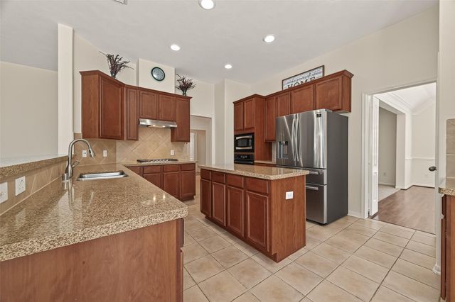 1608 Spring Glen Lane, Pearland, TX 77581