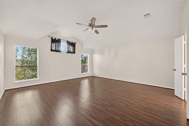 1608 Spring Glen Lane, Pearland, TX 77581