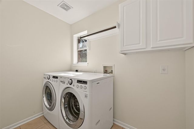 1608 Spring Glen Lane, Pearland, TX 77581