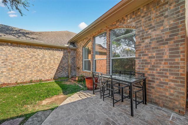 1608 Spring Glen Lane, Pearland, TX 77581
