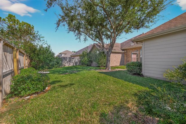 1608 Spring Glen Lane, Pearland, TX 77581