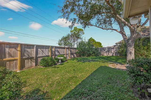 1608 Spring Glen Lane, Pearland, TX 77581