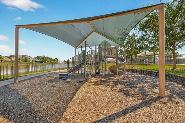 1608 Spring Glen Lane, Pearland, TX 77581