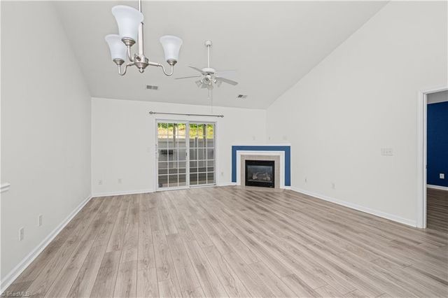 3952 Creekside Court, Winston-salem, NC 27127