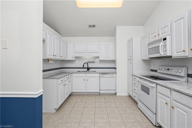 3952 Creekside Court, Winston-salem, NC 27127