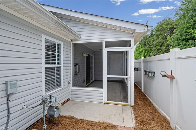 3952 Creekside Court, Winston-salem, NC 27127