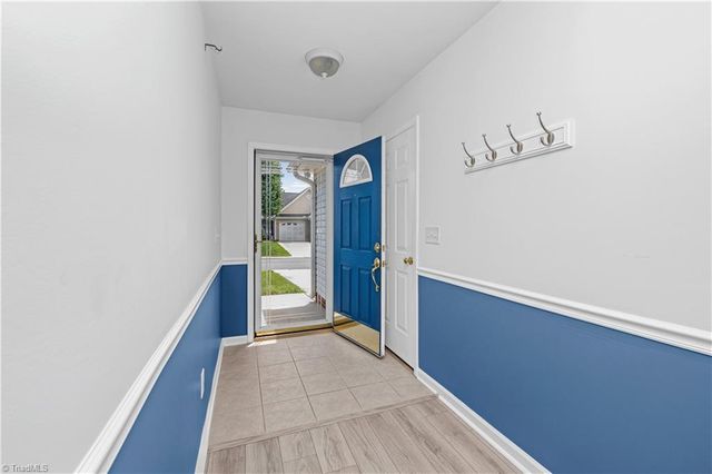 3952 Creekside Court, Winston-salem, NC 27127