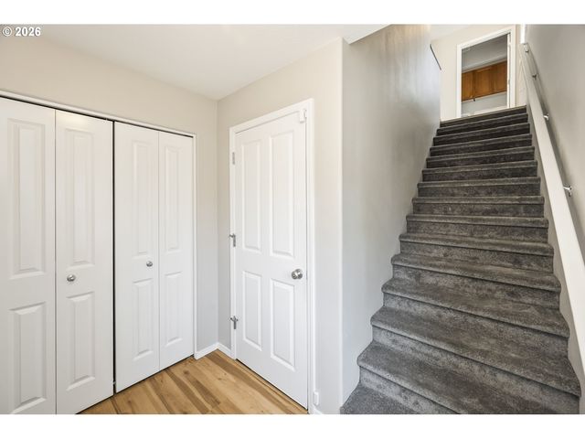 19157 Se ASH St, Portland, OR 97233