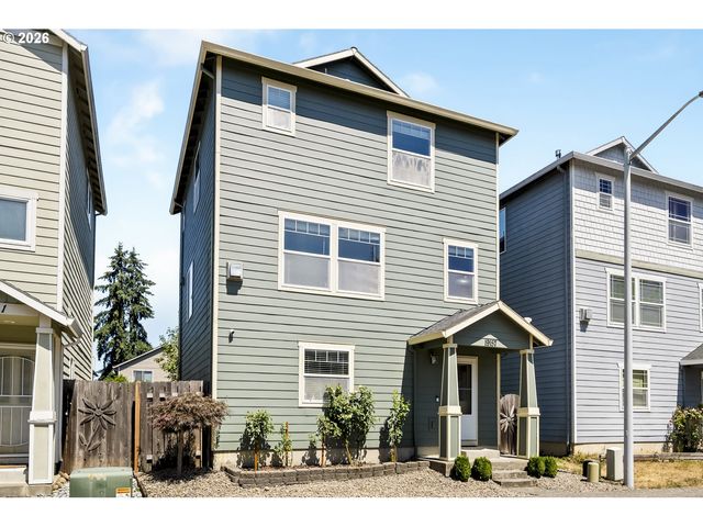 19157 Se ASH St, Portland, OR 97233
