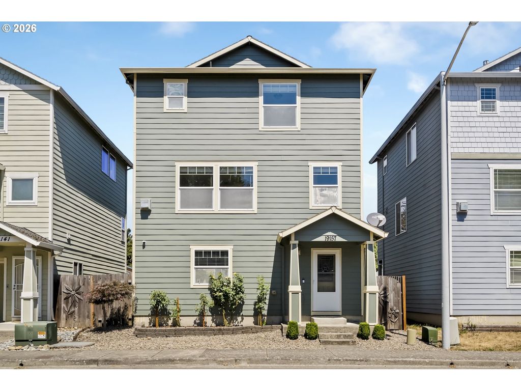 19157 Se ASH St, Portland, OR 97233