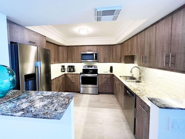 3546 S Ocean Boulevard 914, South Palm Beach, FL 33480