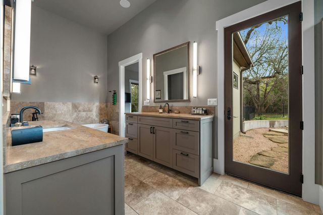 1330 Ranchers Club LN, Driftwood, TX 78619