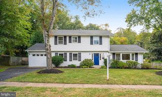 3300 PRINCE WILLIAM DR, Fairfax, VA 22031