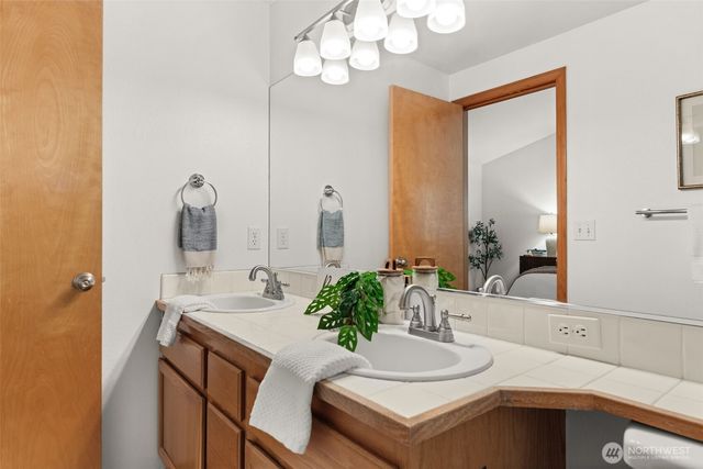 1403 32nd Street Ct NW, Gig Harbor, WA 98335