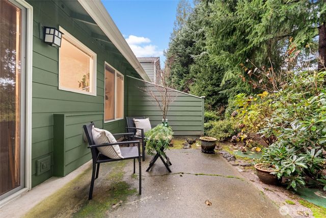 1403 32nd Street Ct NW, Gig Harbor, WA 98335