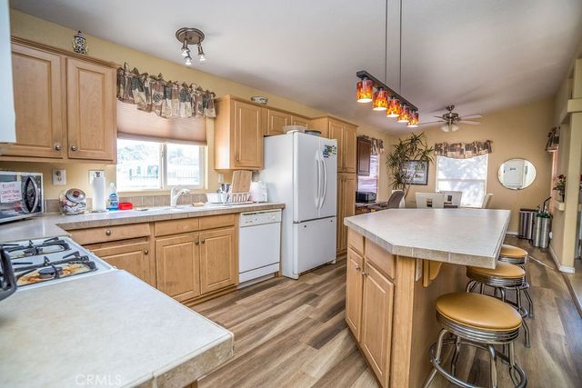 500 Bahama, Hemet, CA 92543