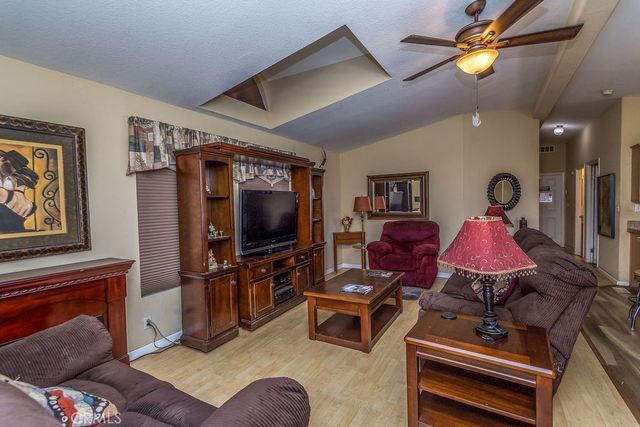 500 Bahama, Hemet, CA 92543