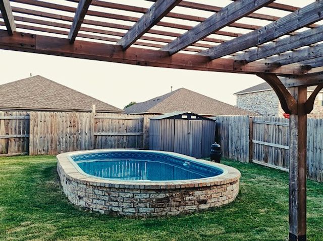 1016 NW 4th Street, Newcastle, OK 73065