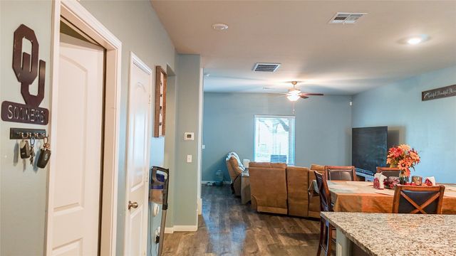 1016 NW 4th Street, Newcastle, OK 73065