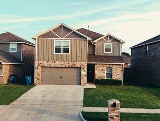 1016 NW 4th Street, Newcastle, OK 73065