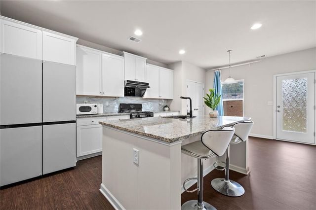 1876 HANOVER WEST Drive, Lawrenceville, GA 30043