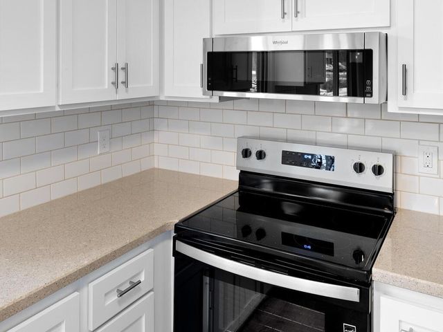 6909 Unity Avenue N, Brooklyn Center, MN 55429