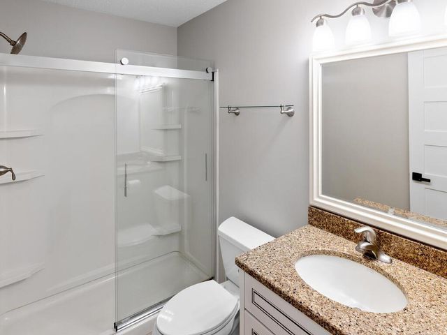 6909 Unity Avenue N, Brooklyn Center, MN 55429