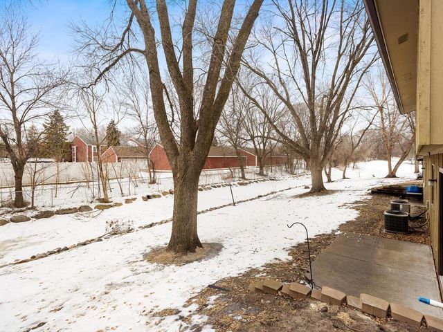 6909 Unity Avenue N, Brooklyn Center, MN 55429